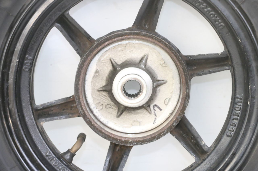 photo de LLANTA TRASERA Y NEUMÁTICO TNT MOTOR ROMA 10' 4T 50 (2019 - 2022)