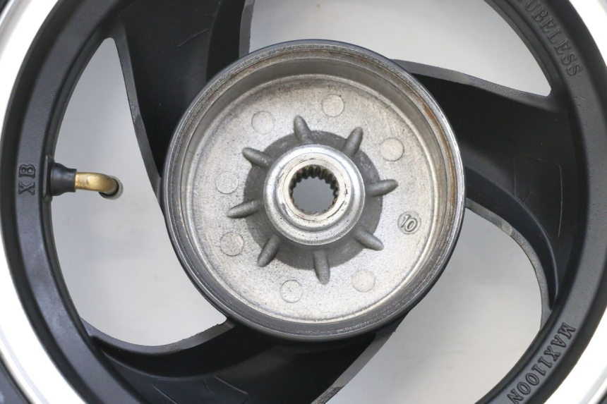 photo de LLANTA TRASERA Y NEUMÁTICO JM MOTORS SANTANA EVO 50 (2024 - 2026) - Vista general del producto