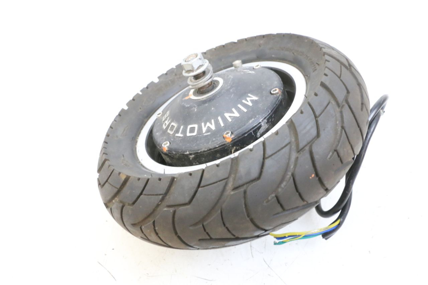 photo de RINCON Y NEUMÁTICO TRASERO DUALTRON VICTOR LIMITED 1