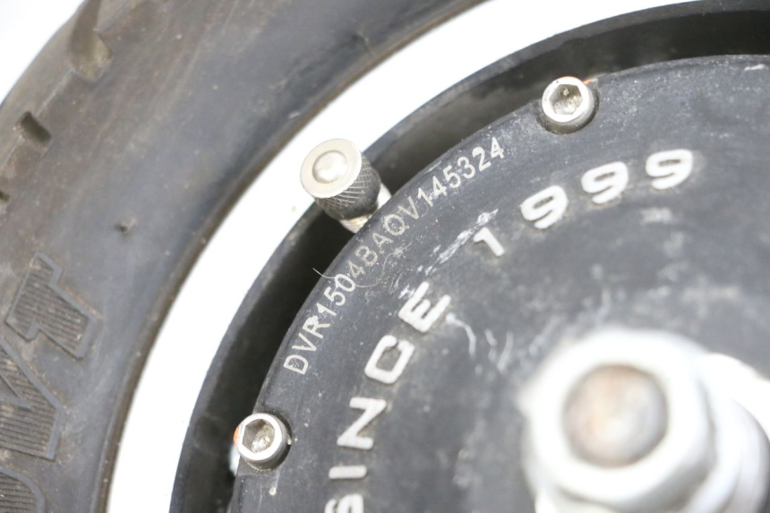 photo de RINCON Y NEUMÁTICO TRASERO DUALTRON VICTOR LIMITED 1