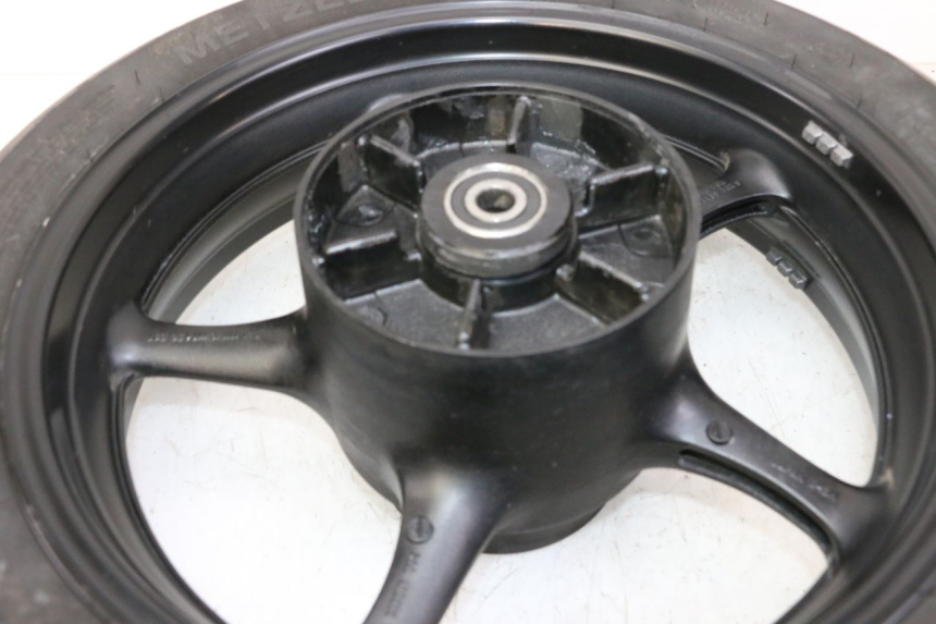 photo de LLANTA TRASERA Y NEUMÁTICO YAMAHA XJ6 ABS 600 (2008 - 2016)