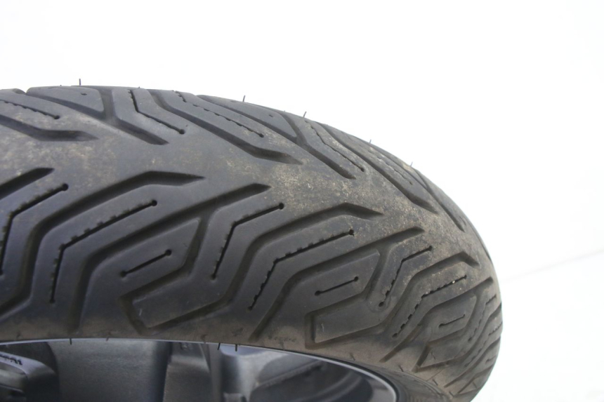 photo de LLANTA TRASERA Y NEUMÁTICO YAMAHA XMAX X-MAX 125 (2021 - 2025)