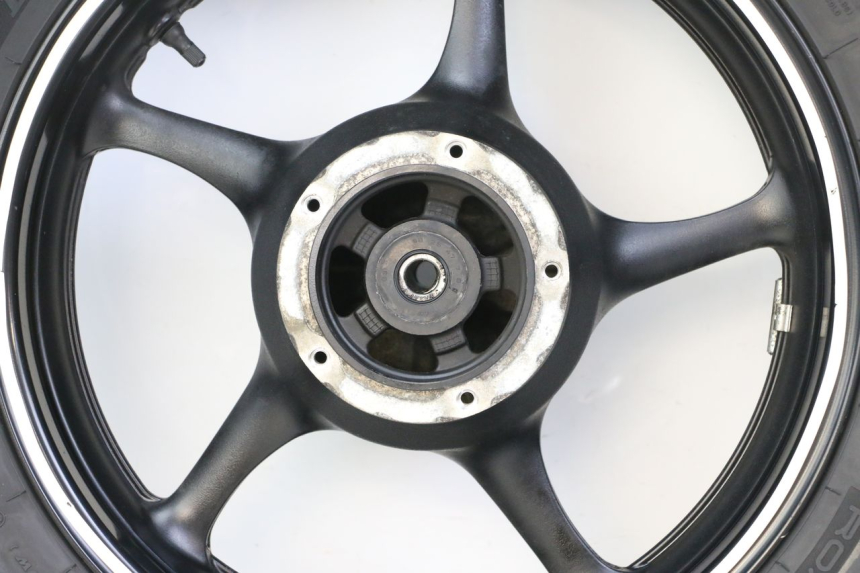 photo de LLANTA TRASERA Y NEUMÁTICO YAMAHA XJ6 ABS 600 (2008 - 2016)