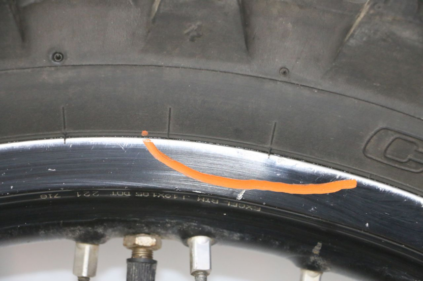 photo de LLANTA TRASERA Y NEUMÁTICO YAMAHA YZ-F YZF 250 (2014 - 2018)