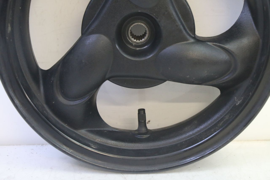 photo de LLANTA TRASERA KYMCO AGILITY 4T 50 (2018 - 2022) - Otra perspectiva