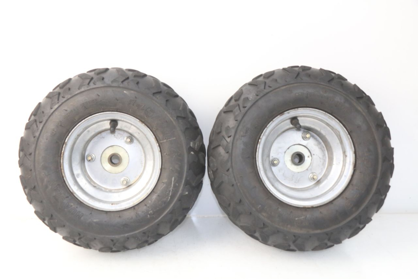 photo de LLANTA TRASERA CHINESE QUAD ATV ENFANT 125 - Vista principal