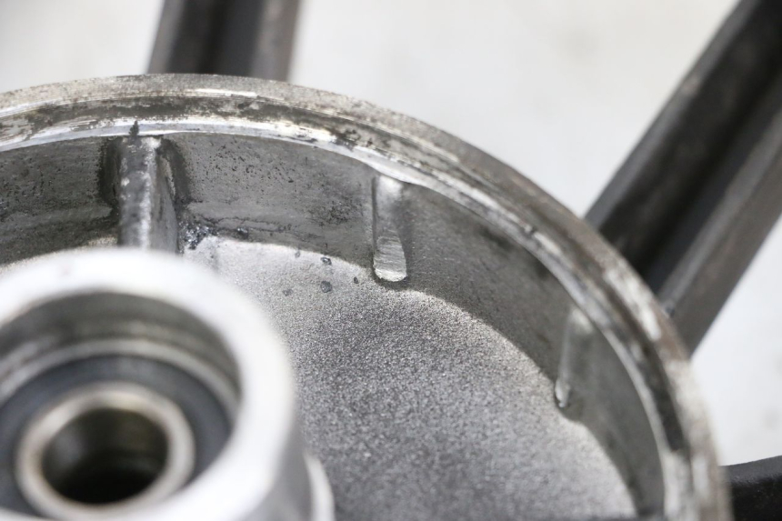 photo de LLANTA TRASERA KSR CODE 125 (2018 - 2020) - Primer plano técnico