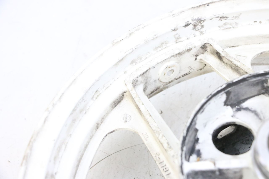 photo de LLANTA TRASERA KAWASAKI GPX R WARBIRD 600 (1988 - 1993) - Detalles de los puntos de fijación