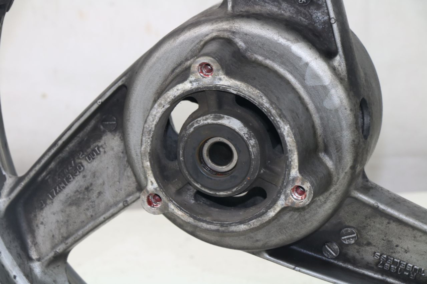 photo de LLANTA TRASERA KAWASAKI GPZ S 500 (1994 - 2005)