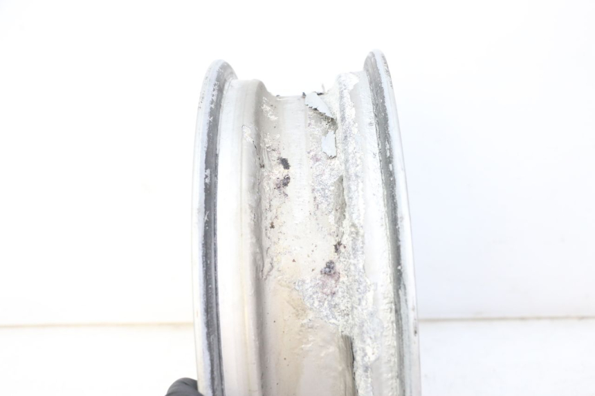 photo de LLANTA TRASERA KYMCO GRAND DINK 125 (2008 - 2014) - Estado de la superficie y material