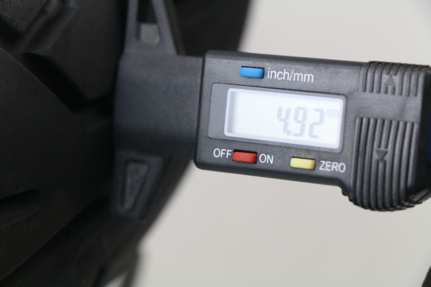 photo de LLANTA TRASERA KAWASAKI GTR 1000 (1994 - 2004)