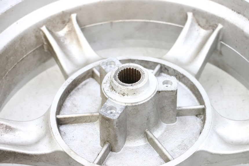 photo de LLANTA TRASERA JM MOTORS GTS 125 (2015 - 2019) - Zoom estado de uso