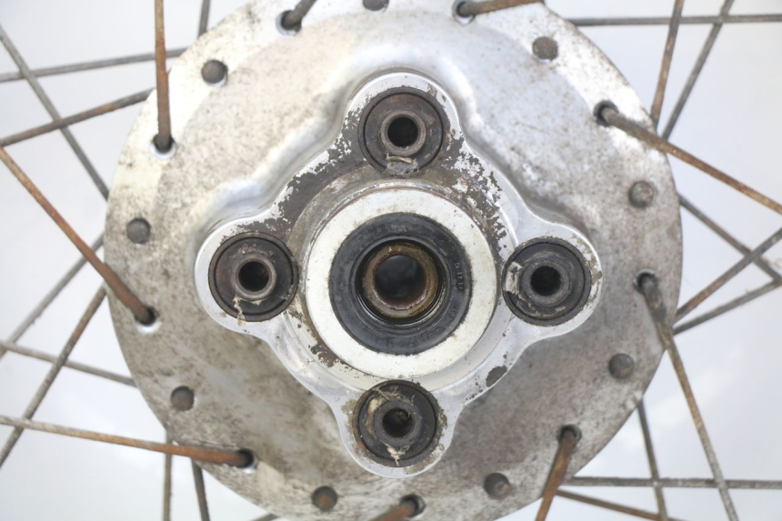 photo de LLANTA TRASERA HONDA CM 125 (1983 - 2003)