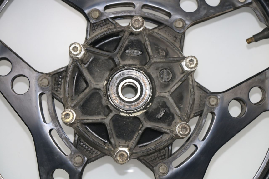 photo de LLANTA TRASERA HONDA VF 1000 (1984 - 1988)