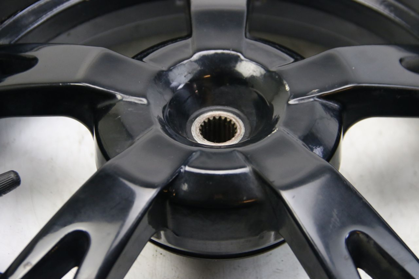 photo de LLANTA TRASERA PEUGEOT KISBEE 2T 50 (2010 - 2017)