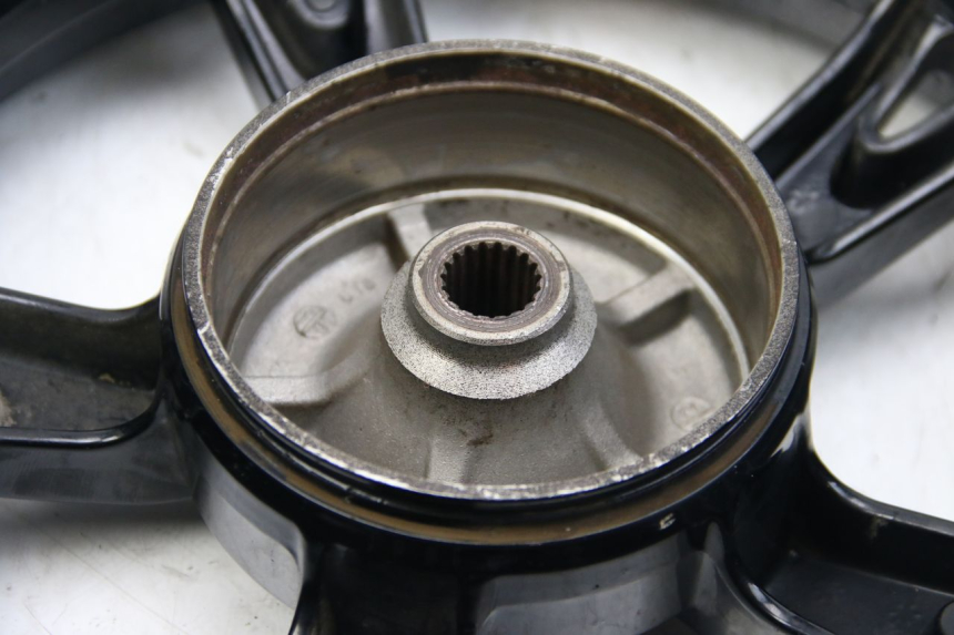 photo de LLANTA TRASERA PEUGEOT KISBEE 2T 50 (2010 - 2017)