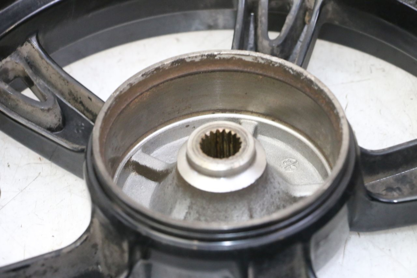 photo de LLANTA TRASERA PEUGEOT KISBEE 2T 50 (2010 - 2017)