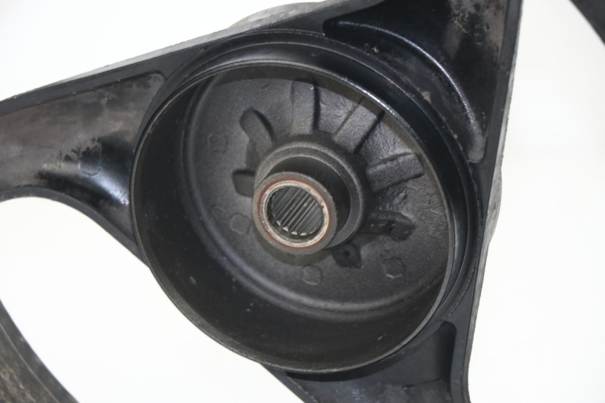 photo de LLANTA TRASERA GINELLI LJ50QT 2T 50 (2009 - 2012)