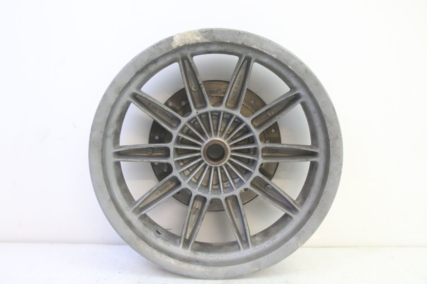 photo de LLANTA TRASERA PIAGGIO MP3 RL 250 (2007 - 2010) - Detalles de los puntos de fijación