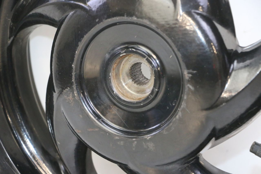 photo de LLANTA TRASERA PIAGGIO NEW TYPHOON 50 (2010 - 2017)