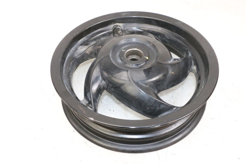 photo de LLANTA TRASERA PIAGGIO NEW TYPHOON 50 (2018 - 2021) - Características distintivas