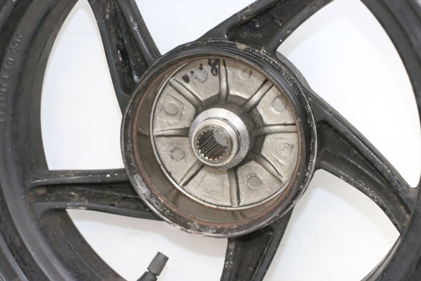 photo de LLANTA TRASERA SYM ORBIT 2 4T 50 (2008 - 2017) - Primer plano técnico