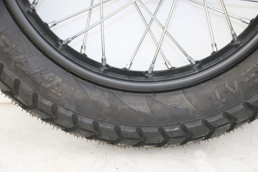 photo de LLANTA TRASERA ROYAL ENFIELD SCRAM 411 (2022 - 2024)