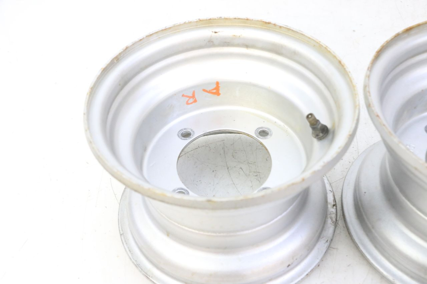 photo de LLANTA TRASERA HYTRACK S 150 (2003 - 2011)