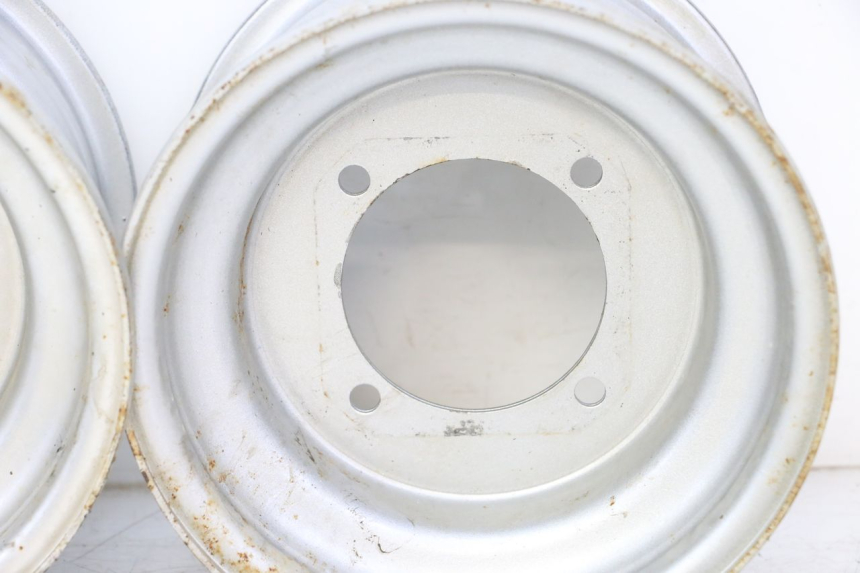 photo de LLANTA TRASERA HYTRACK S 150 (2003 - 2011)