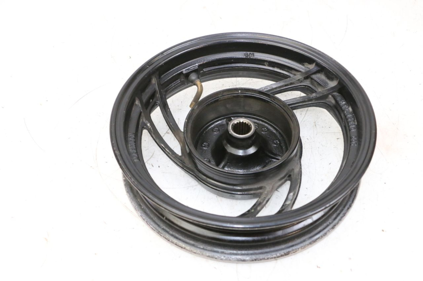 photo de LLANTA TRASERA JM MOTORS SANTANA 50 (2014 - 2023) - Estado de la superficie y material