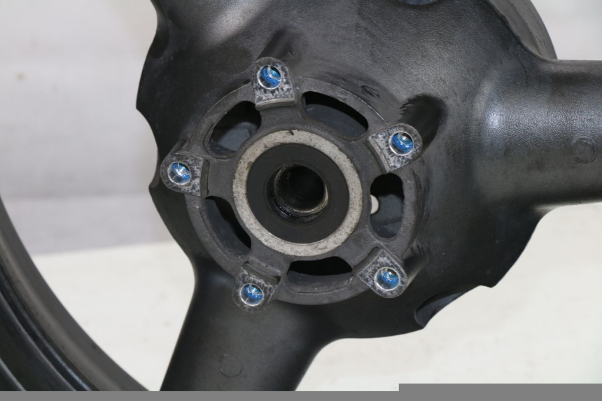 photo de LLANTA TRASERA SUZUKI GSX  INAZUMA 750 (1998 - 2003)