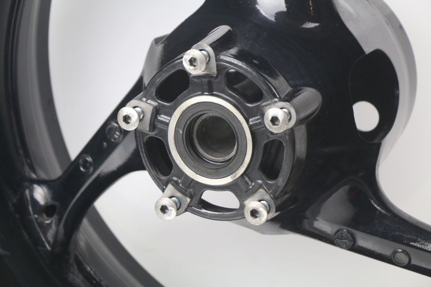 photo de LLANTA TRASERA SUZUKI GSX-R GSXR K16 1000 (2012 - 2016)