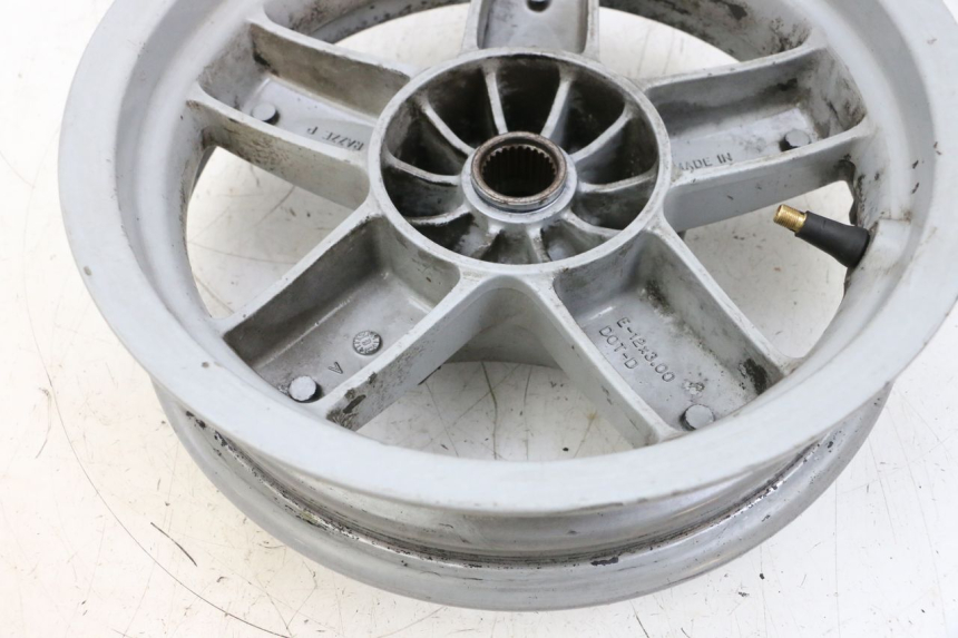 photo de LLANTA TRASERA PIAGGIO X8 125 (2004 - 2007) - Otra perspectiva