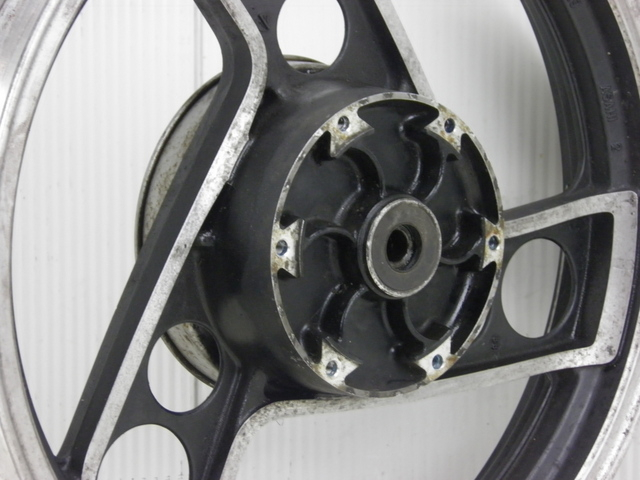 photo de LLANTA TRASERA YAMAHA XJ F 900 (1983 - 1994)