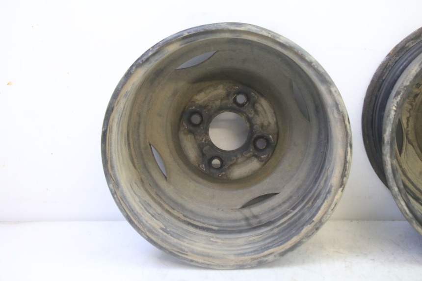 photo de LLANTA TRASERA YAMAHA YFM GRIZZLY 550 (2008 - 2015)