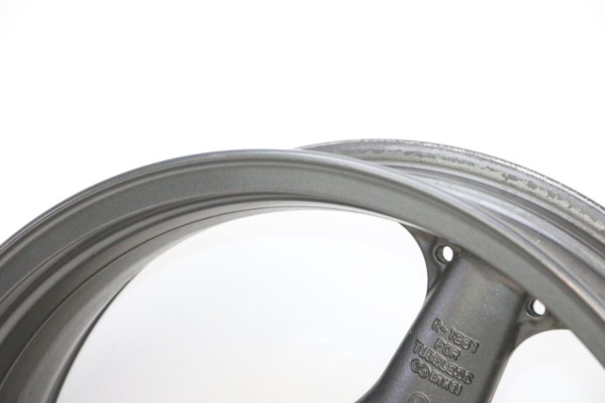 photo de LLANTA TRASERA KAWASAKI ZR 7 750 (1999 - 2001) - Inspección visual detallada