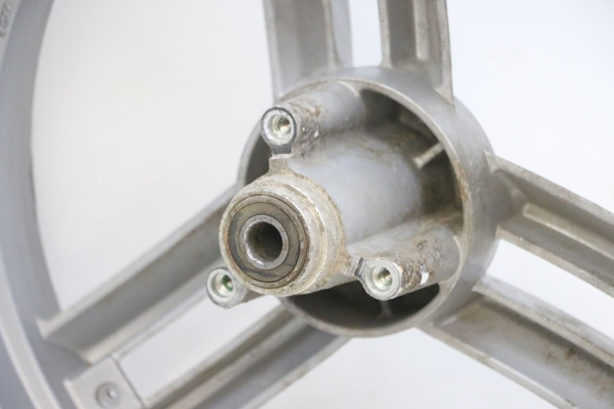 photo de LLANTA DELANTERA PEUGEOT LUDIX 50 (2008 - 2017) - Inspección visual detallada