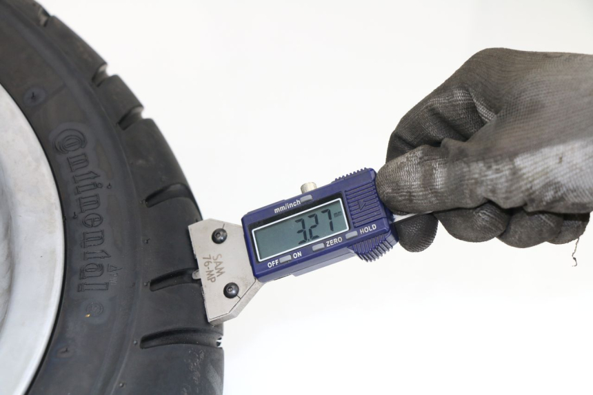 photo de LLANTA DELANTERA  YAMAHA YP MAJESTY 125 (2002 - 2006)