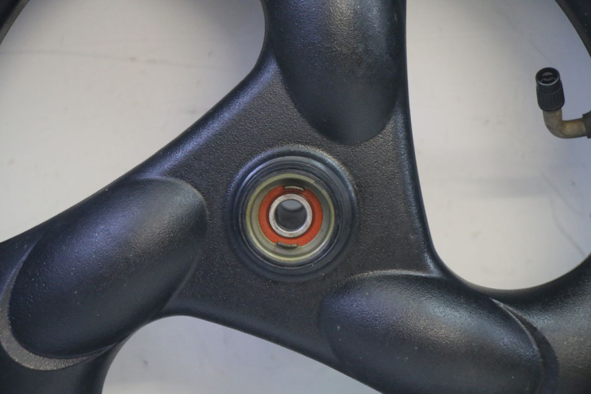 photo de LLANTA DELANTERA Y NEUMÁTICO KYMCO AGILITY 4T 50 (2018 - 2022) - Otra perspectiva