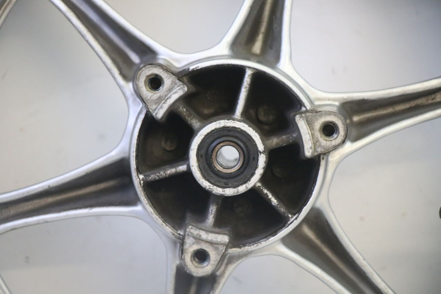 photo de LLANTA DELANTERA Y NEUMÁTICO SUZUKI BURGMAN 125 (2007 - 2014)