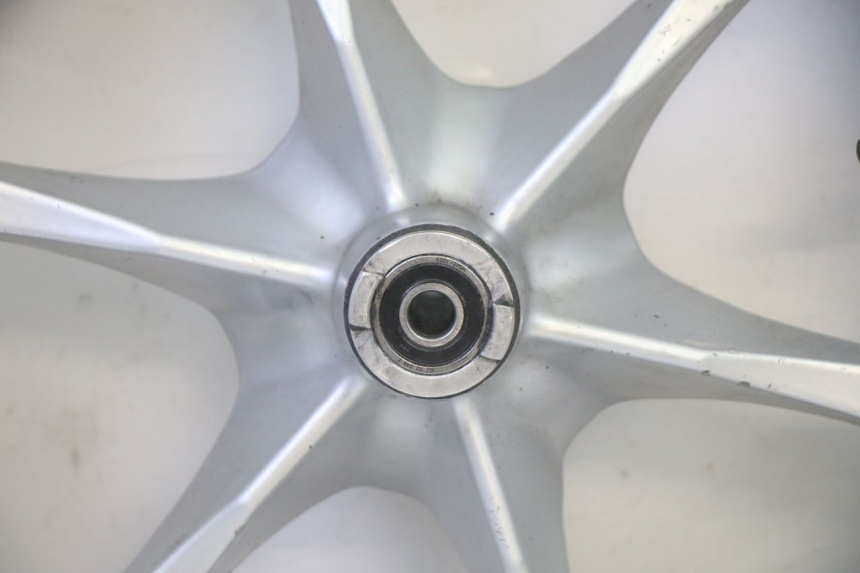 photo de LLANTA DELANTERA Y NEUMÁTICO SUZUKI BURGMAN 125 (2007 - 2014)