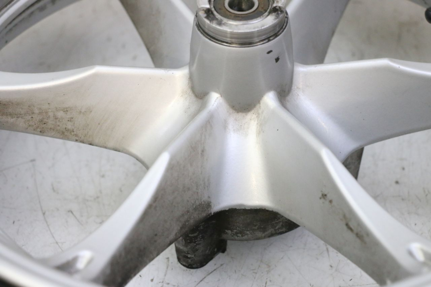 photo de LLANTA DELANTERA Y NEUMÁTICO SUZUKI BURGMAN 125 (2007 - 2014)