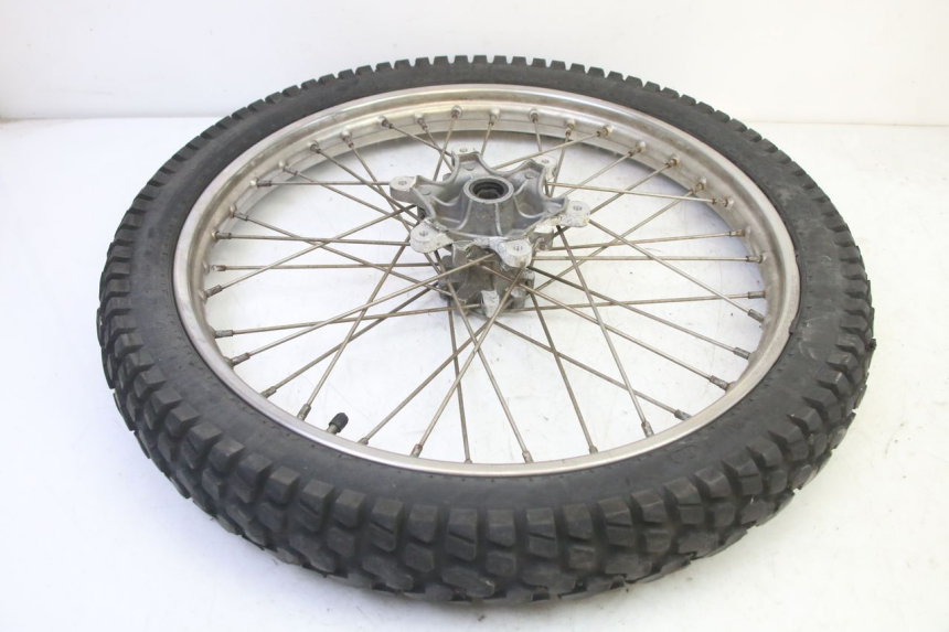 photo de LLANTA DELANTERA Y NEUMÁTICO APRILIA ETX 125 (1998 - 2002)