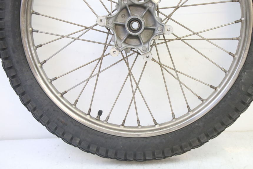 photo de LLANTA DELANTERA Y NEUMÁTICO APRILIA ETX 125 (1998 - 2002)