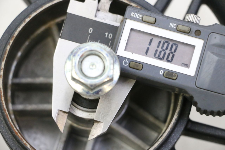 photo de RINDE DELANTERA Y NEUMÁTICO SEGWAY NINEBOT F65I 1