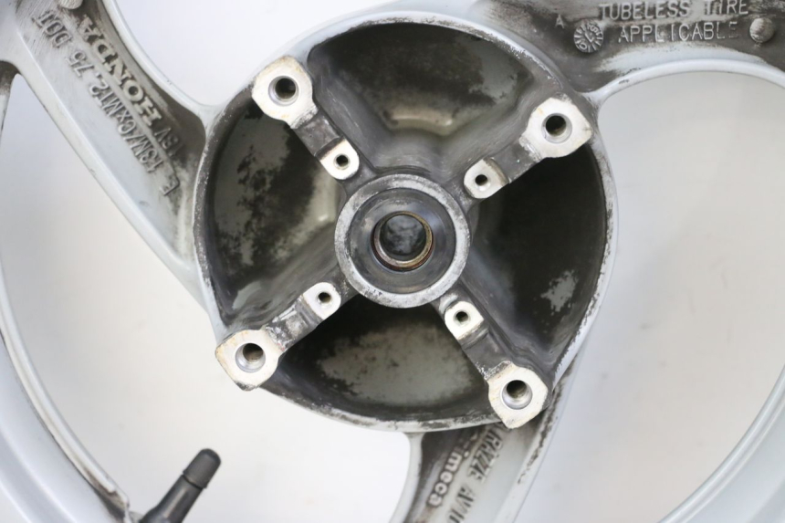 photo de LLANTA DELANTERA Y NEUMÁTICO HONDA FES S-WING SWING ABS 125 (2007 - 2015)