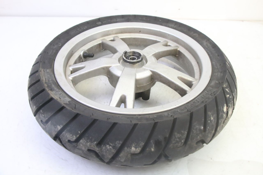 photo de LLANTA DELANTERA Y NEUMÁTICO PEUGEOT KISBEE 4T 50 (2018 - 2022)