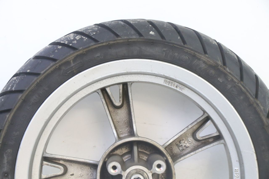 photo de LLANTA DELANTERA Y NEUMÁTICO PEUGEOT KISBEE 4T 50 (2018 - 2022)