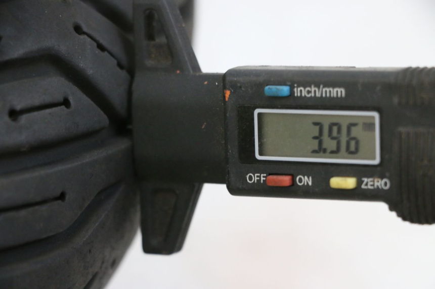 photo de LLANTA DELANTERA Y NEUMÁTICO PEUGEOT KISBEE 4T 50 (2010 - 2017)