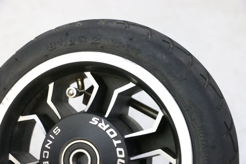 photo de RINDE DELANTERA Y NEUMÁTICO DUALTRON MINI SPECIAL 1